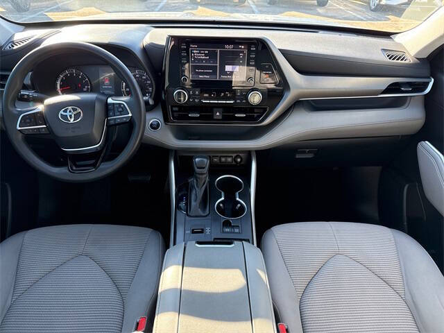 2020 Toyota Highlander L