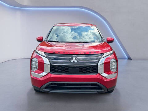 2025 Mitsubishi Outlander ES