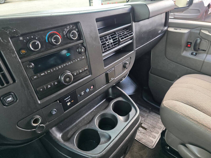 2017 Chevrolet Express LT 3500