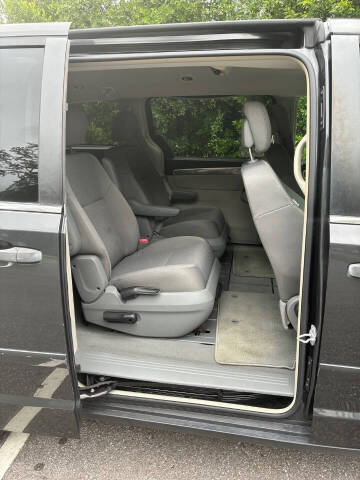 2012 Volkswagen Routan S