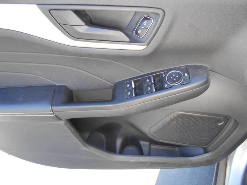 2022 Ford Escape SE