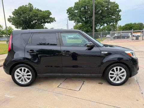 2018 Kia Soul +