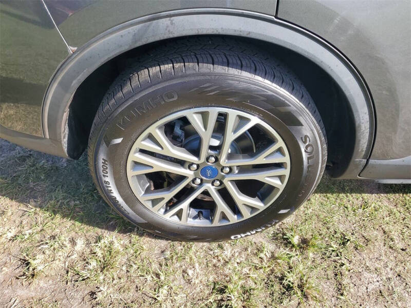 2021 Ford Escape SEL