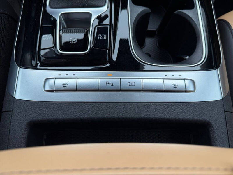 2023 Kia Carnival EX