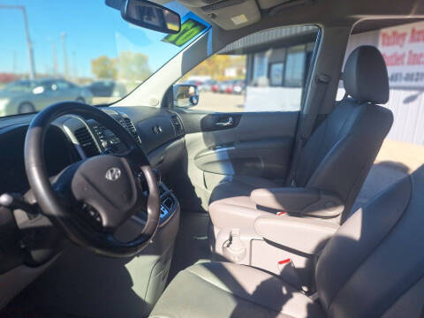 2007 Hyundai Entourage GLS