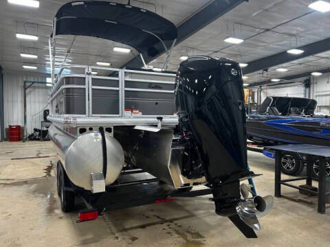 2026 Sun Tracker Fishin' Barge 22 XP3