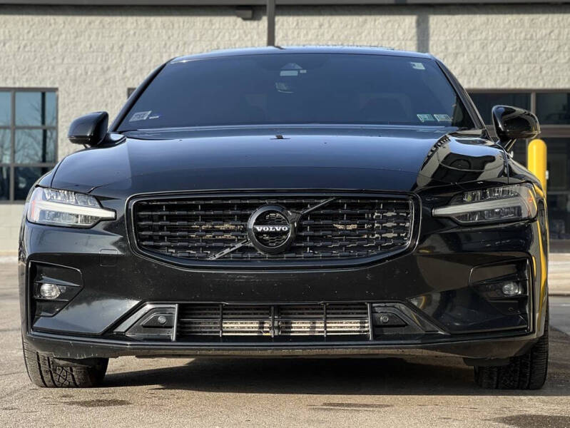 2019 Volvo S60 T6 R-Design