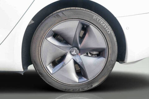 2020 Tesla Model 3 Standard Range Plus