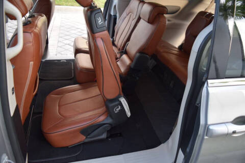 2017 Chrysler Pacifica Touring