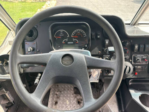 2017 Freightliner MT45 Chassis