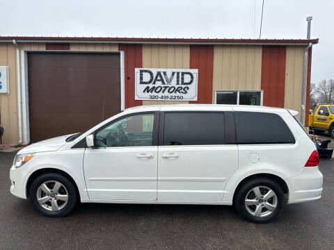 2009 Volkswagen Routan for sale at DAVID MOTORS LLC in Grey Eagle MN