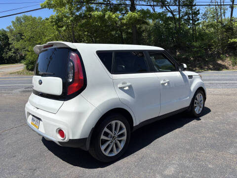 2017 Kia Soul +