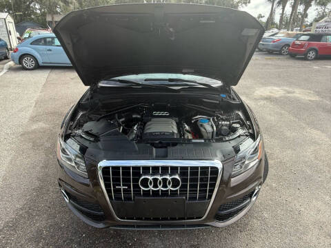 2011 Audi Q5 3.2 quattro Premium Plus