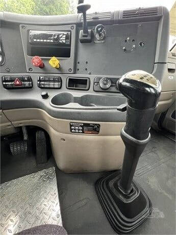 2014 Freightliner Cascadia