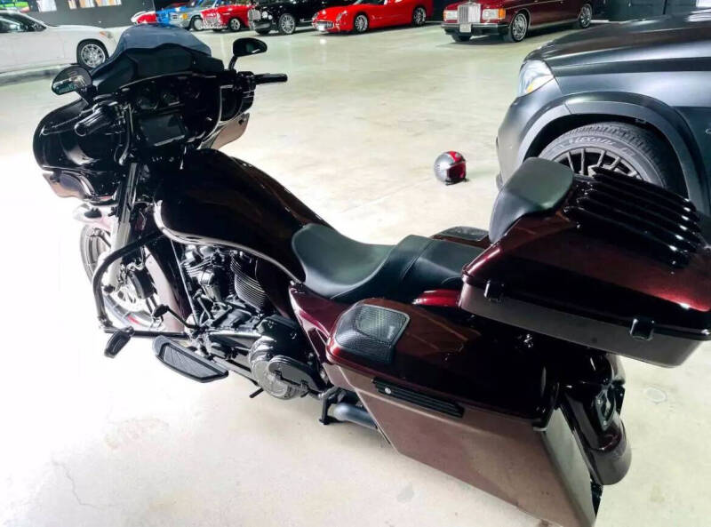 2018 Harley-Davidson Street Glide Special