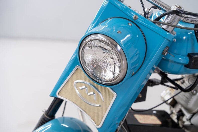 1965 Cushman Super Silver Eagle
