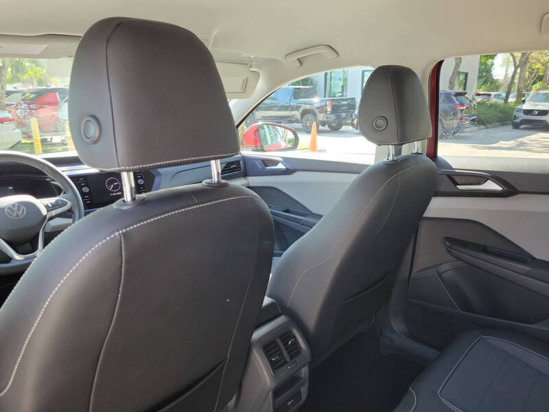 2022 Volkswagen Taos SE