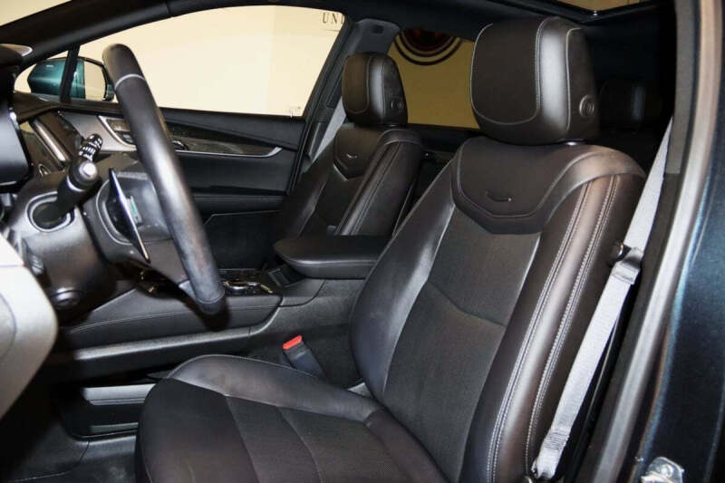 2020 Cadillac XT5 Sport