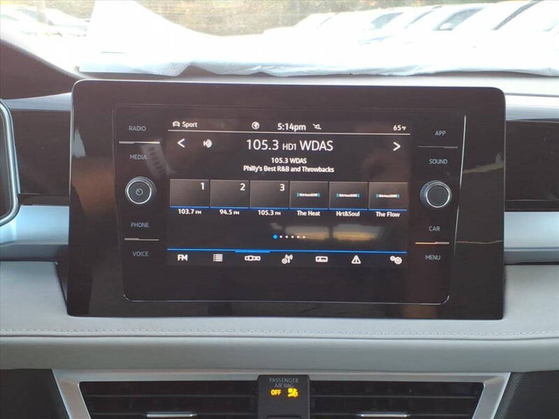 2025 Volkswagen Taos SE 4Motion