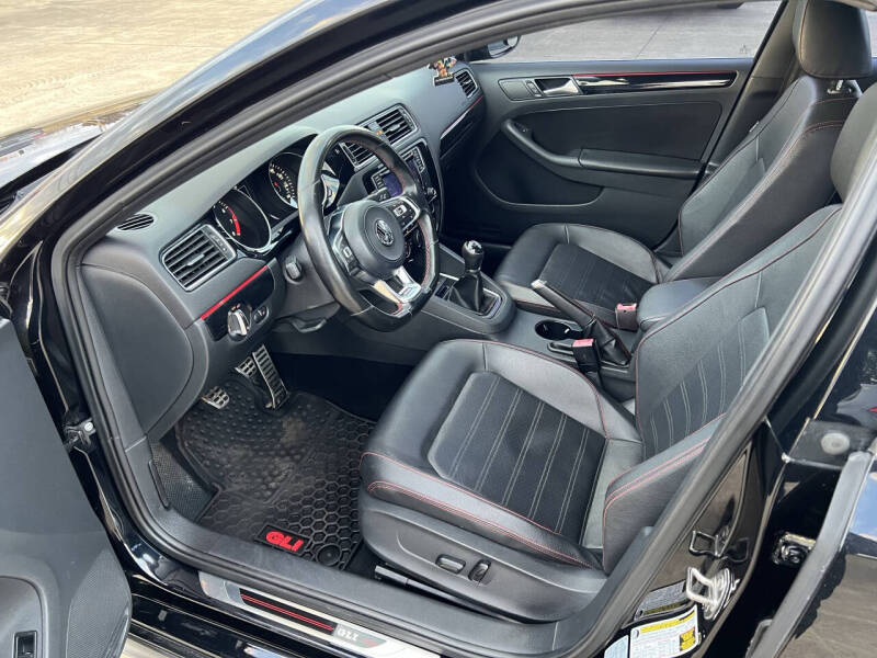 2017 Volkswagen Jetta 2.0T GLI