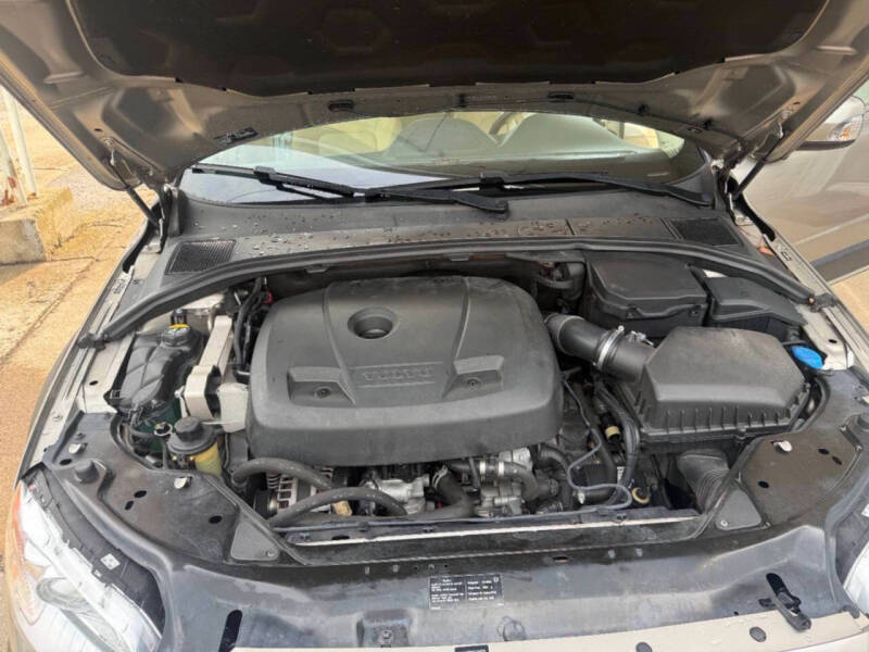 2016 Volvo XC70 T5 Drive-E Platinum