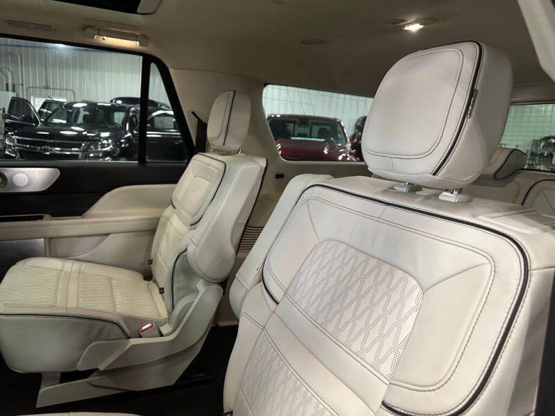 2023 Lincoln Navigator L Black Label