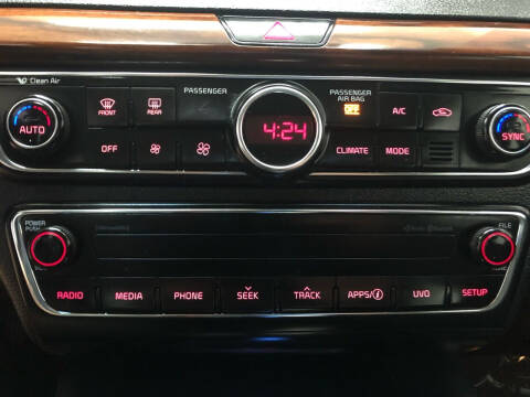 2017 Kia Cadenza Premium