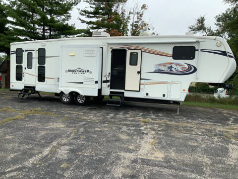 2013 Montana 5th for sale at Stein Motors Inc in Traverse City MI