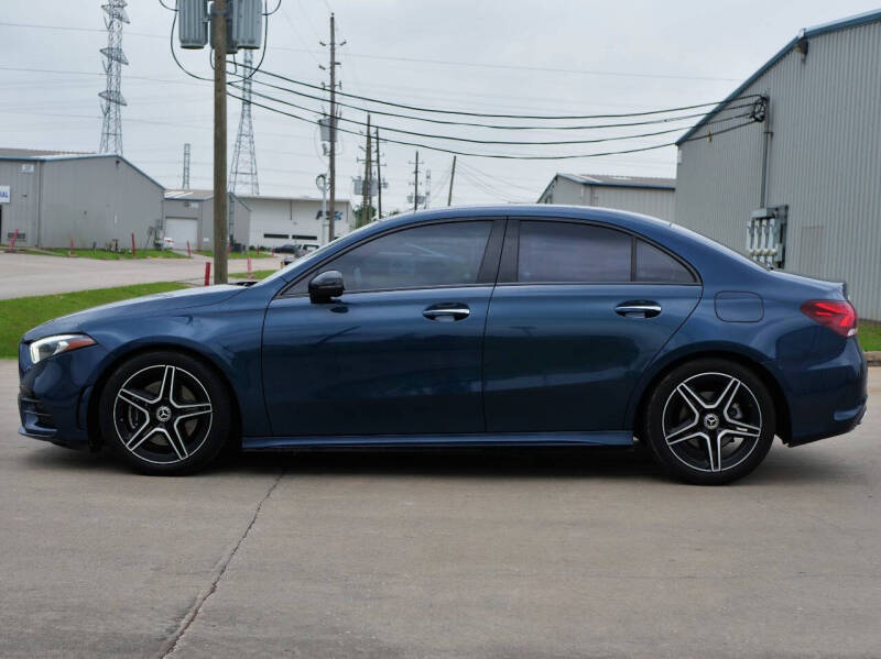 2019 Mercedes-Benz A-Class A 220