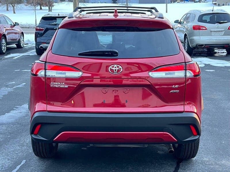 2024 Toyota Corolla Cross LE
