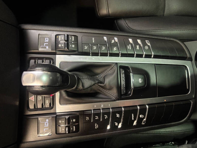 2017 Porsche Macan S