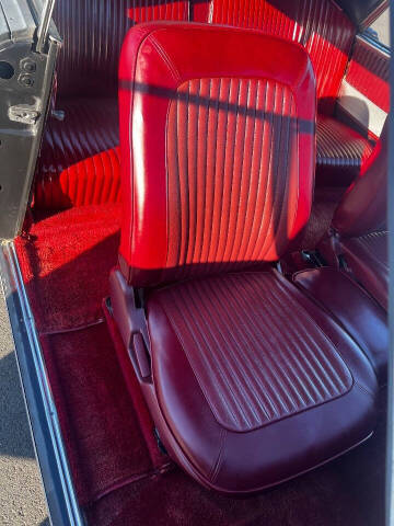 1962 Studebaker GT Hawk