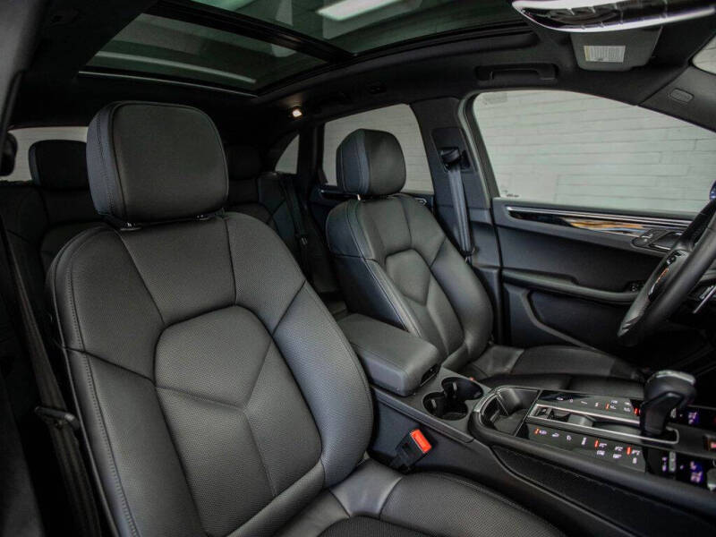 2024 Porsche Macan S