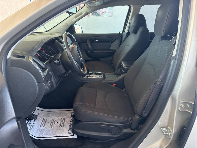 2015 GMC Acadia SLE-1