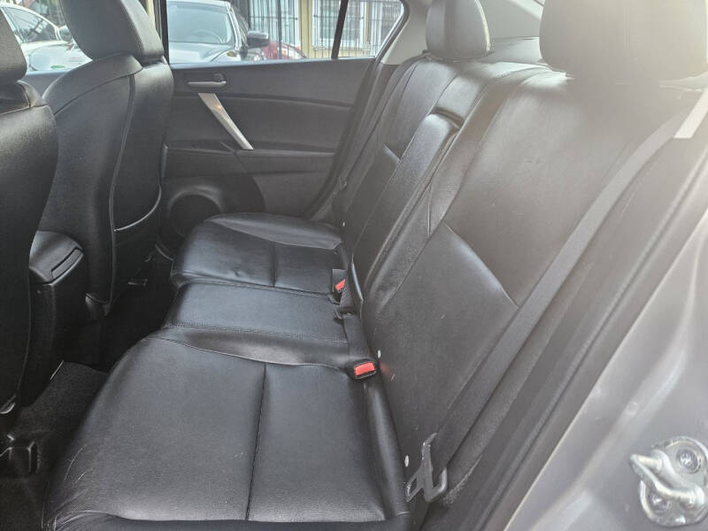 2013 Mazda MAZDA3 s Grand Touring