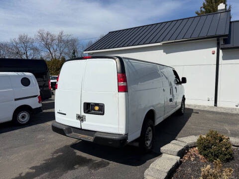 2017 Chevrolet Express 2500