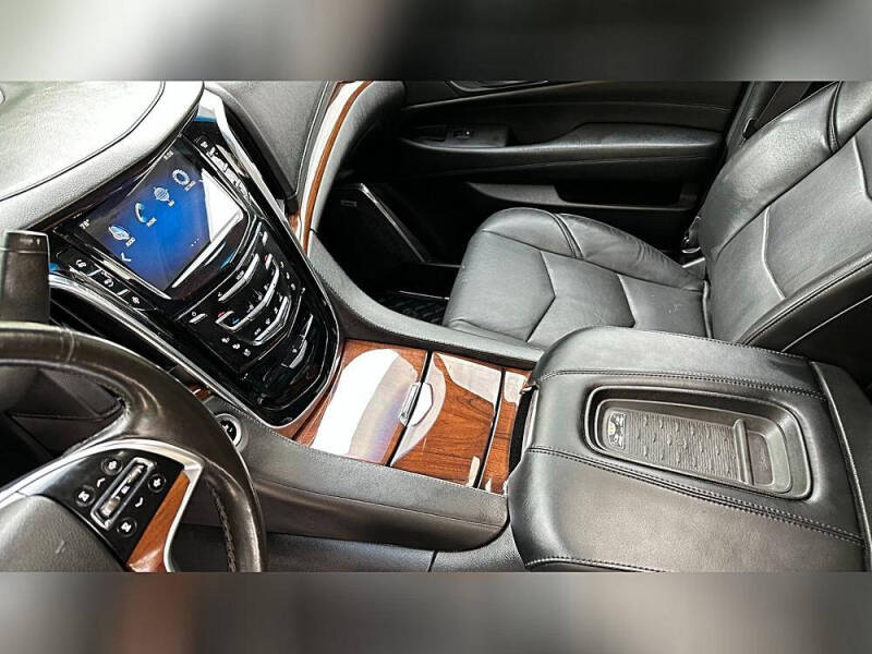 2015 Cadillac Escalade ESV Luxury