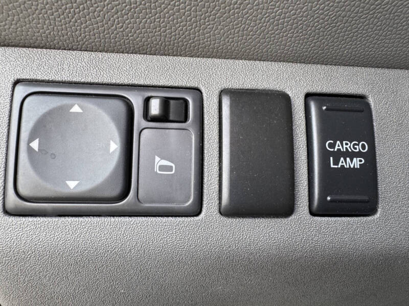 2012 Nissan Frontier SV V6