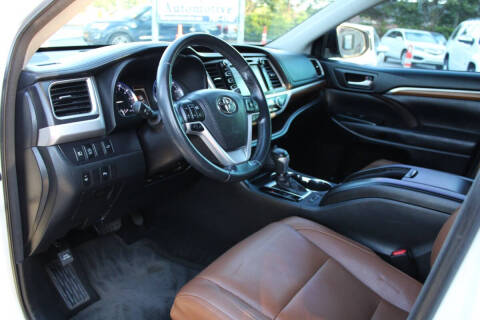 2017 Toyota Highlander Limited