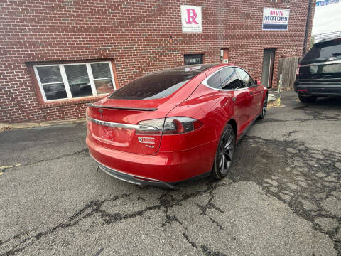 2013 Tesla Model S Performance