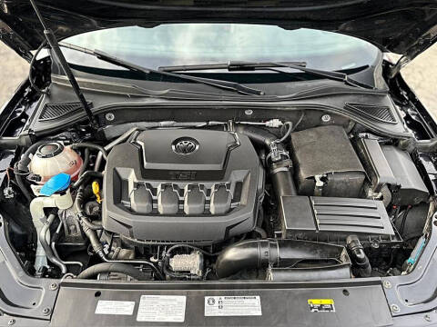2018 Volkswagen Passat 2.0T R-Line