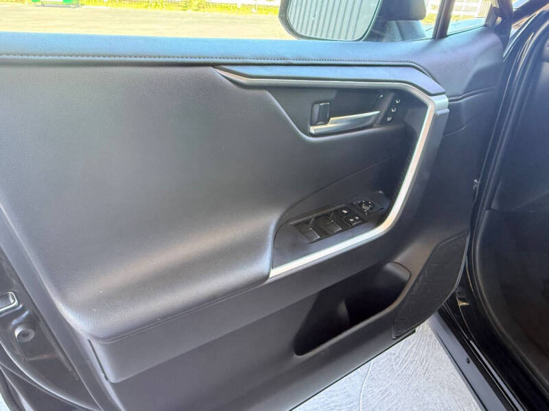 2020 Toyota RAV4 Limited