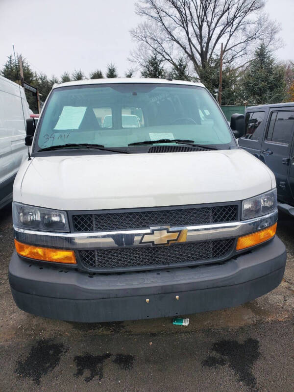 2021 Chevrolet Express Cargo Work Van's photo