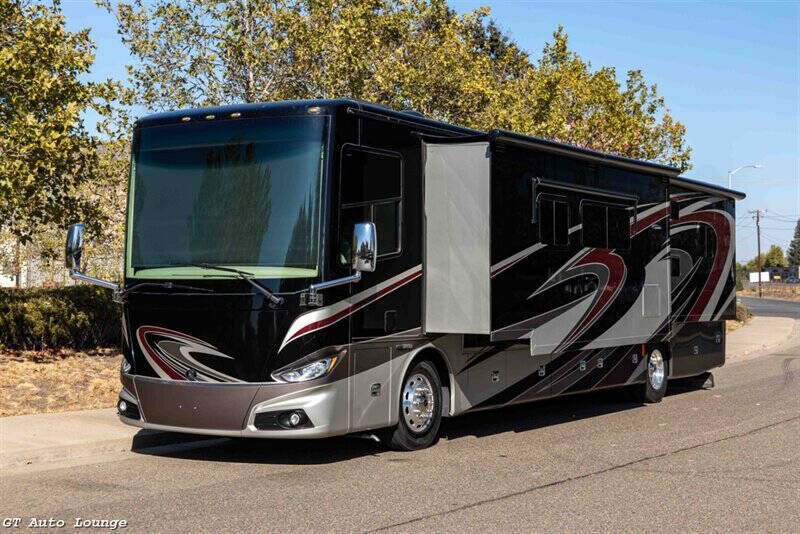 2016 Freightliner XCM Chassis