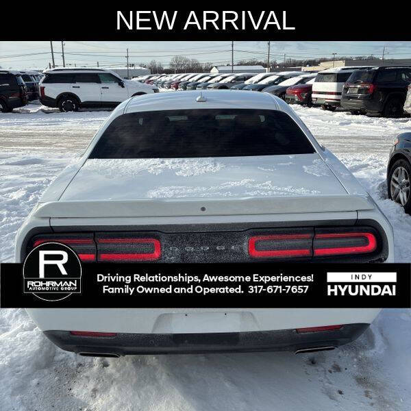 2015 Dodge Challenger SXT Plus