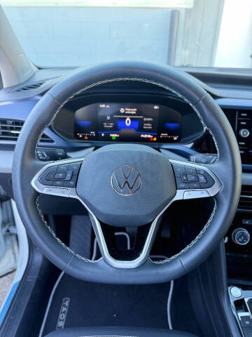 2023 Volkswagen Taos SE 4Motion