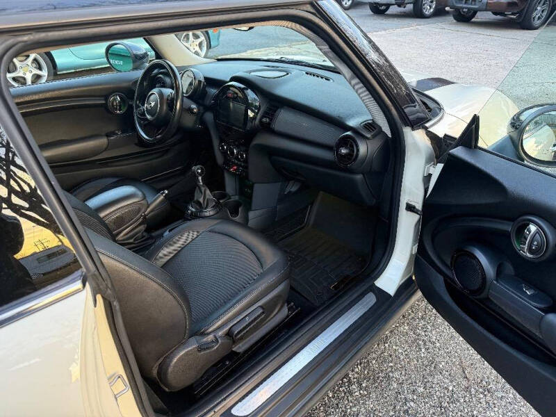 2015 MINI Hardtop 2 Door Cooper