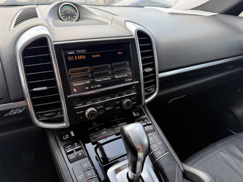 2012 Porsche Cayenne Tiptronic