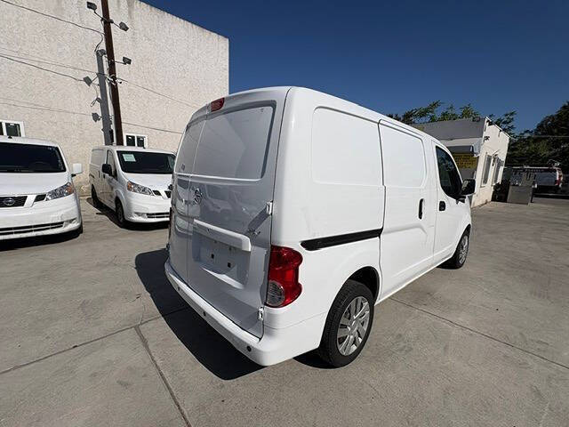 2021 Nissan NV200