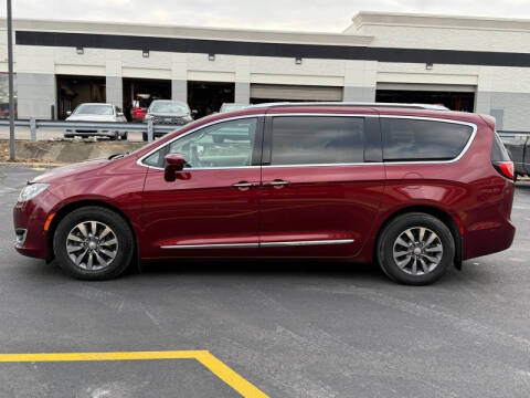 2019 Chrysler Pacifica Touring L Plus